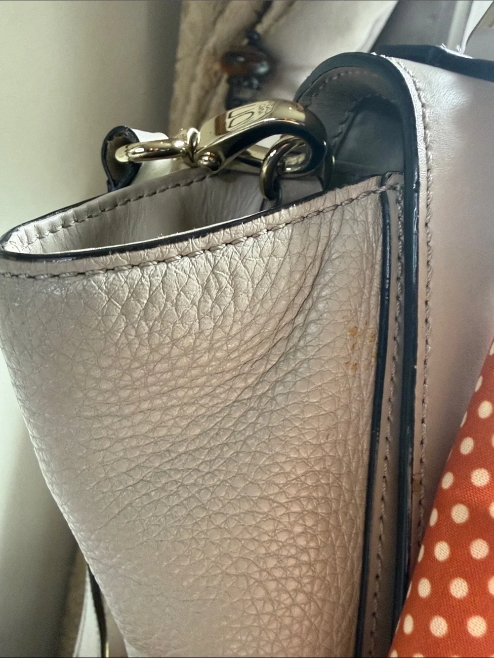 kate spade light gray leather satchel with orange polka-dot scarf